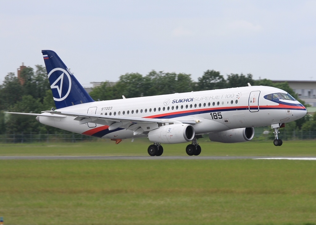 Ля Бурже - 2009, полёты. Sukhoi SuperJET 100