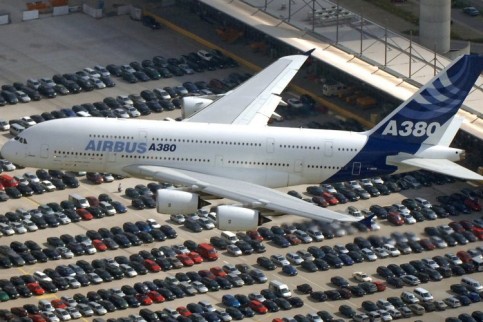 AIRBUS-A380