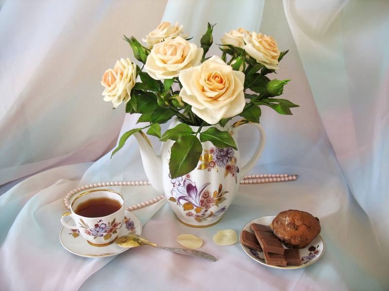 Букет кустовых чайных роз "Персидский зной"