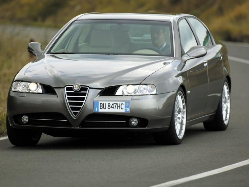 Alfa Romeo 166