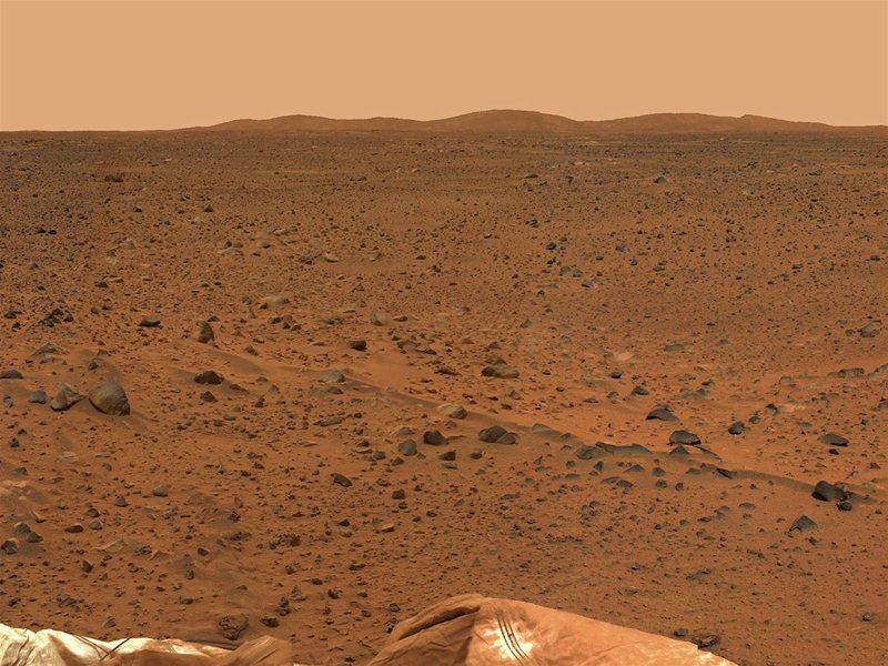 Mars as Seen From the Spirit Rover, January 12, 2004