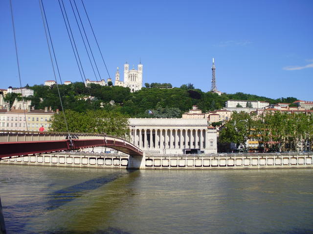 731241_m.jpg