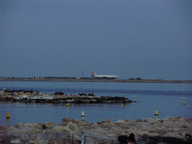 732178_m.jpg