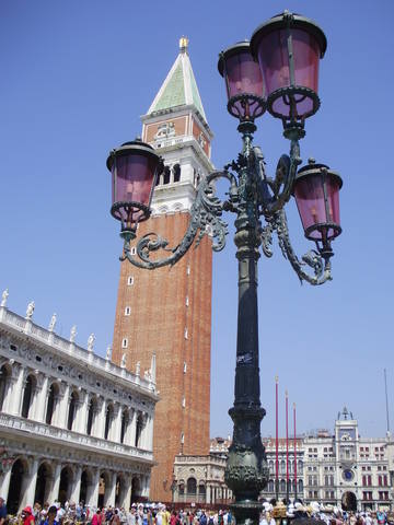 746379_m.jpg