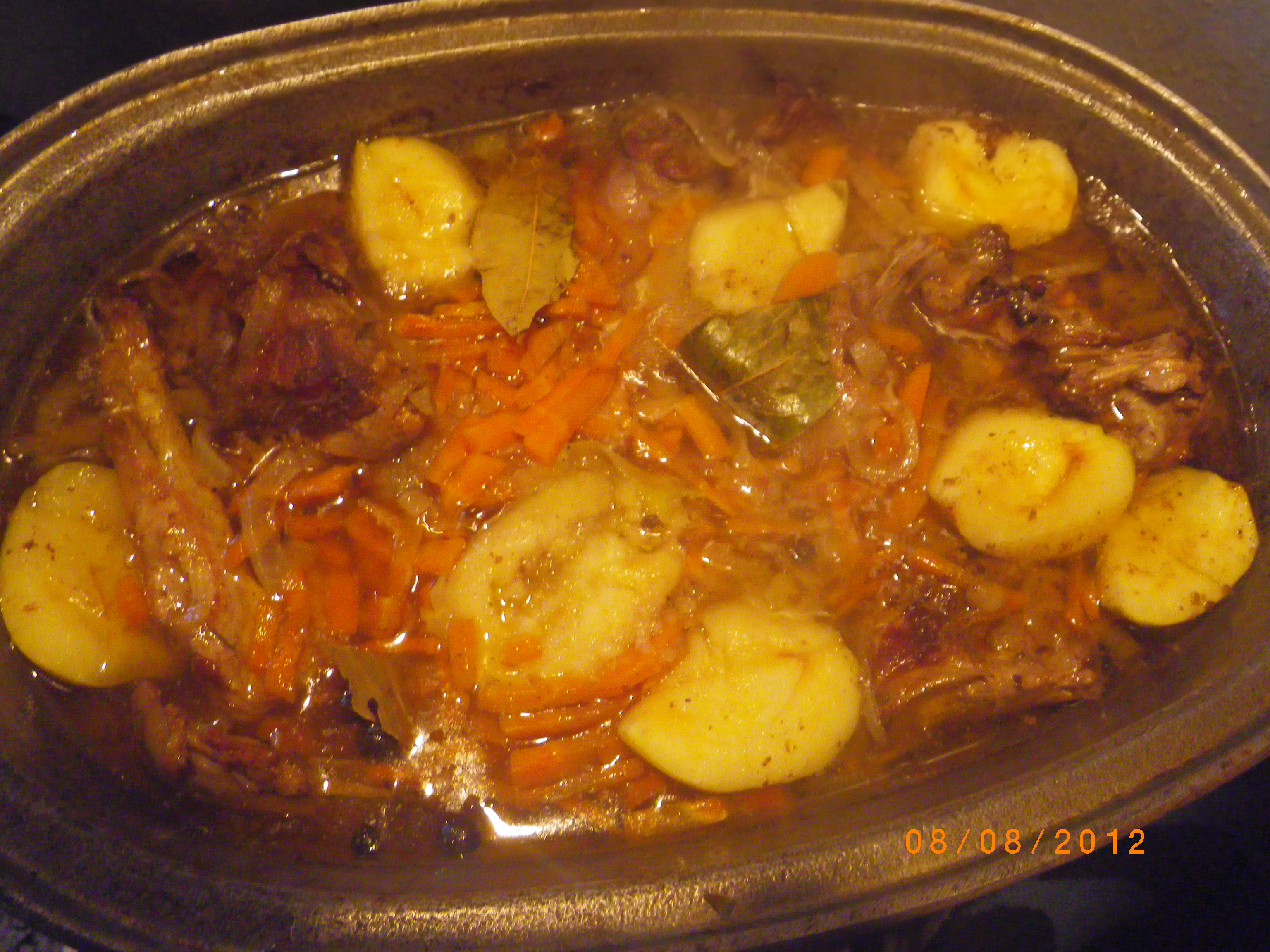 Картошка тушеная с мясом в утятнице рецепт пошагово Картошка тушеная с мясом в утятнице рецепт пошагово