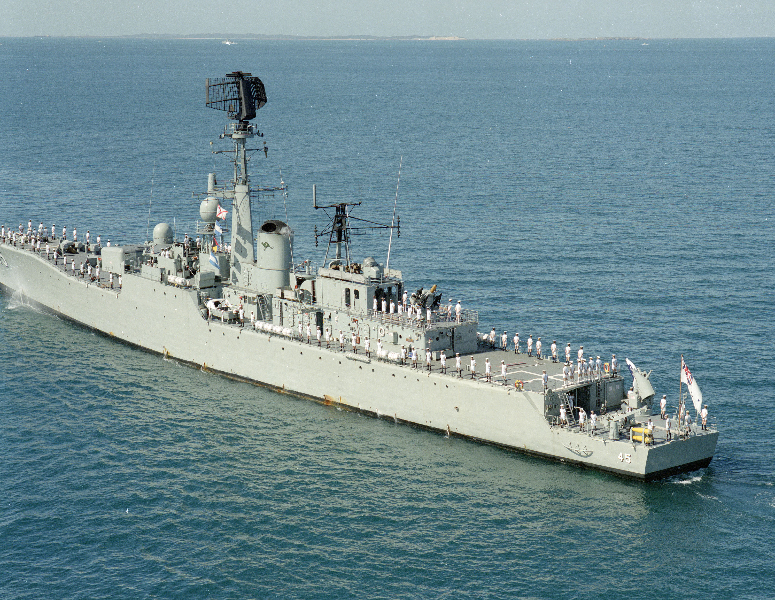 HMAS YARRA 1982 2