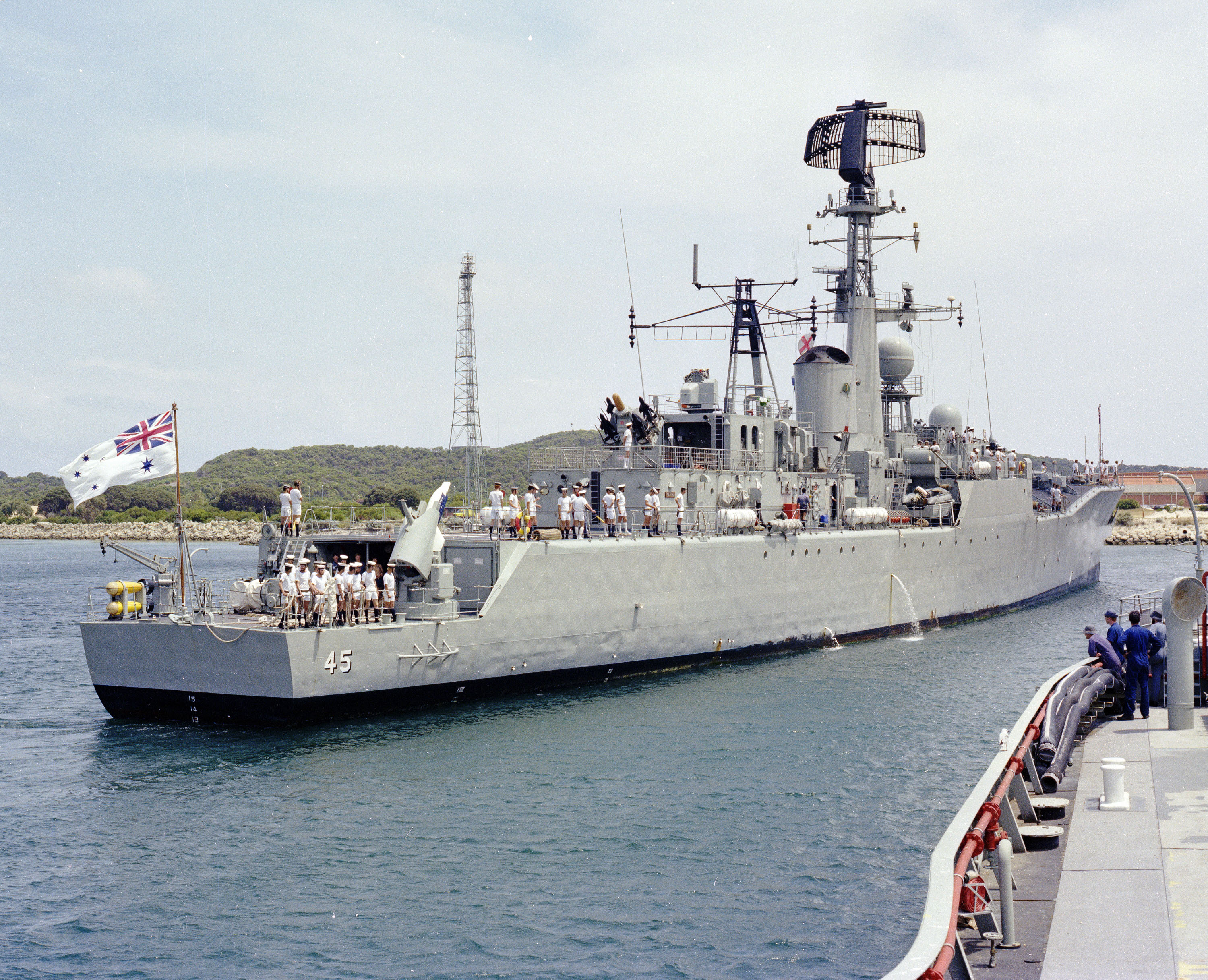 HMAS YARRA 1982