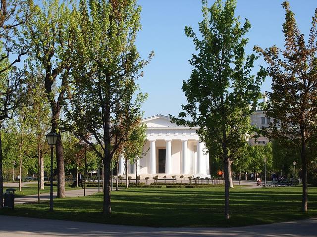 Весна в Вене