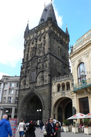 2398350_m.jpg