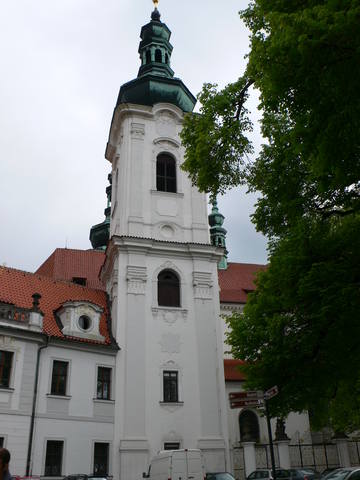 2399036_m.jpg