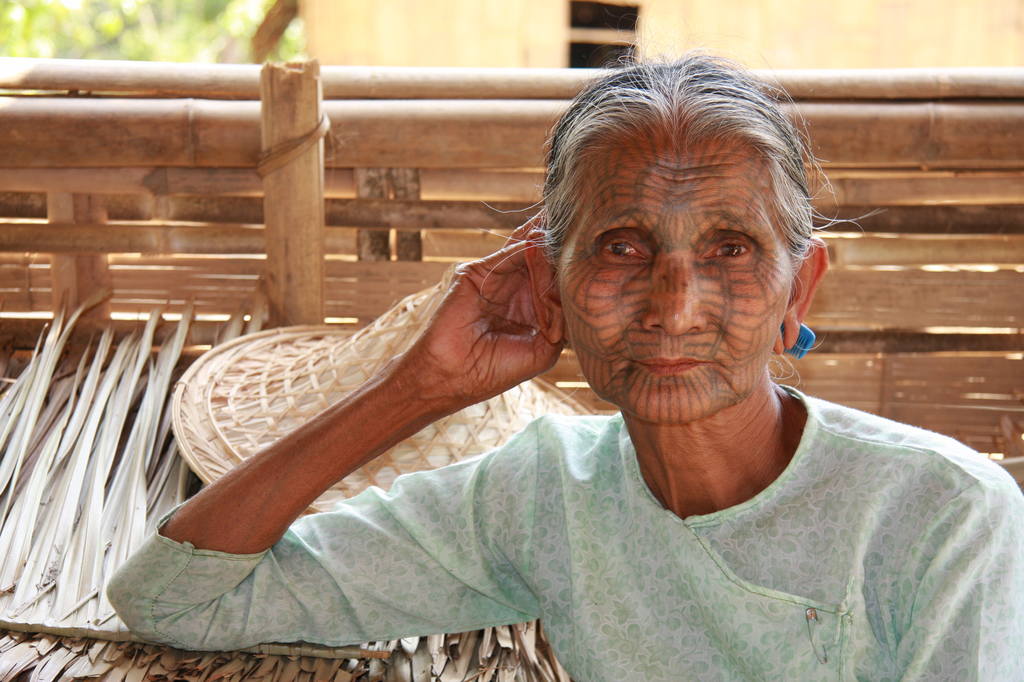Бабушки - старушки.