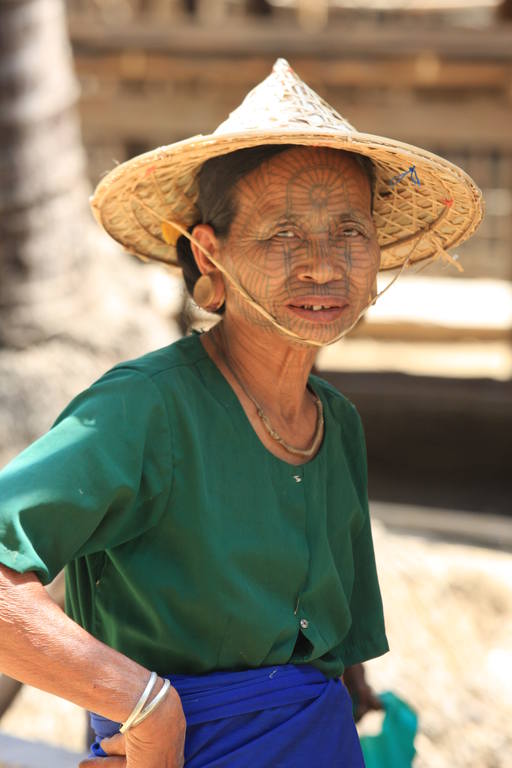 Бабушки - старушки.