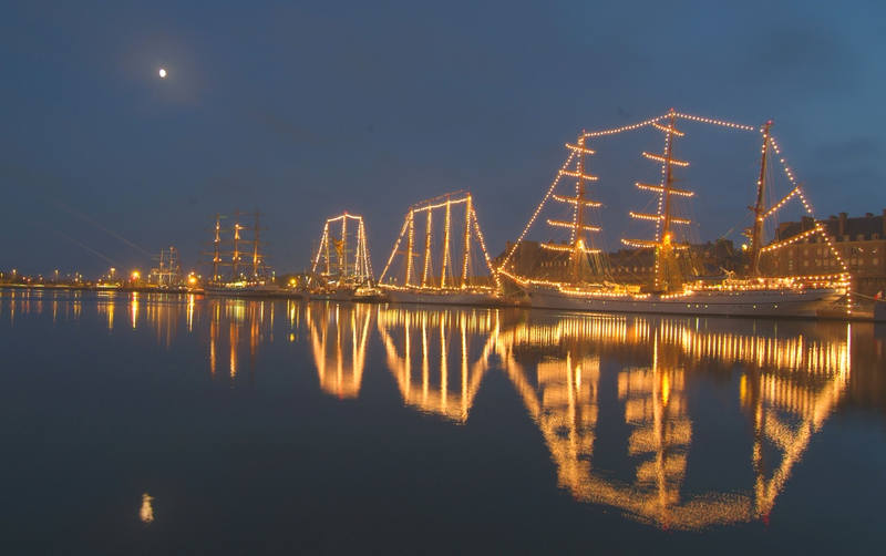 2007-7-11-tall ships by night
