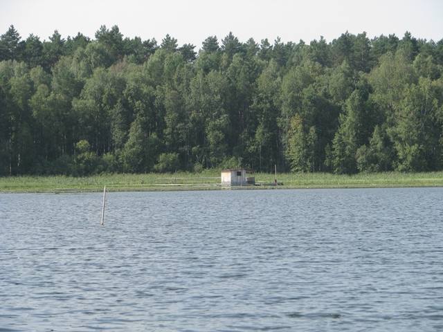 Баня на озере