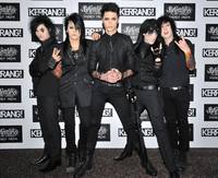 black-veil-brides-kerrang-awards-2012-02