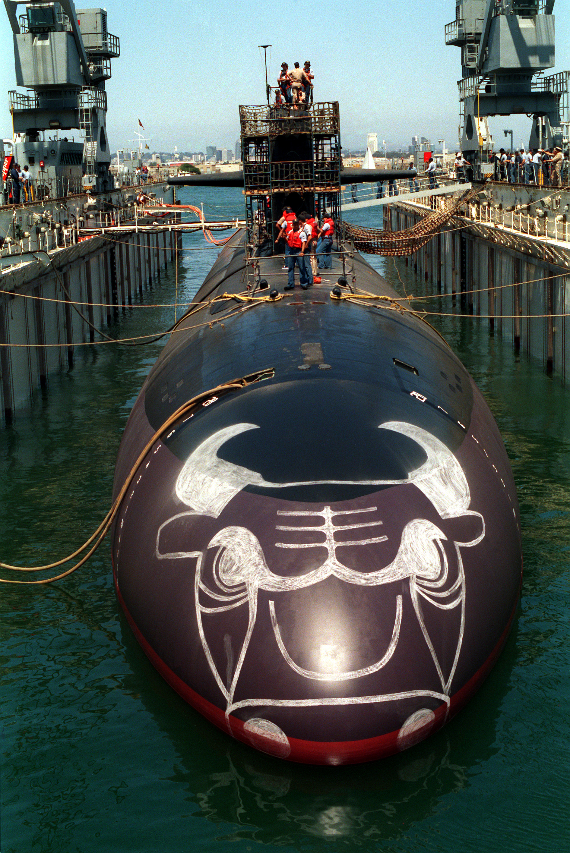 Chicago (SSN-721) 04