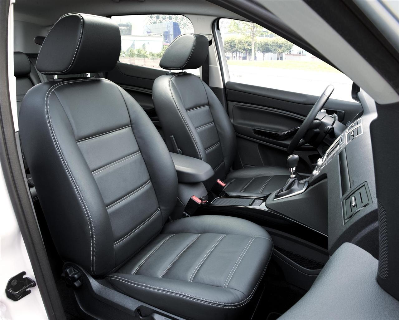 Ford-Kuga-Titanium-S 2012-Interior-Images-2