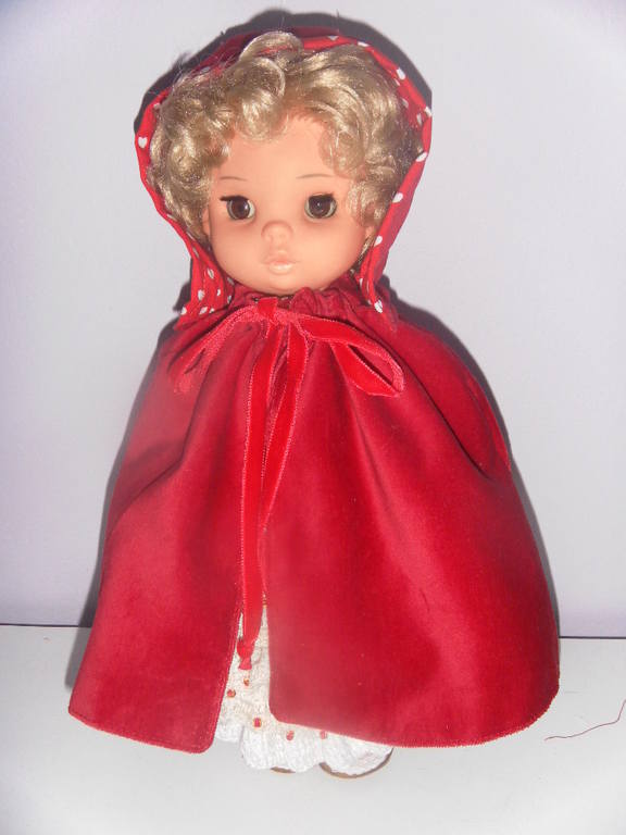 Picture dolls house 001