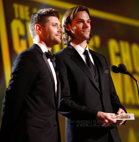 J2 CriticsChoiceMovieAwards Stage1