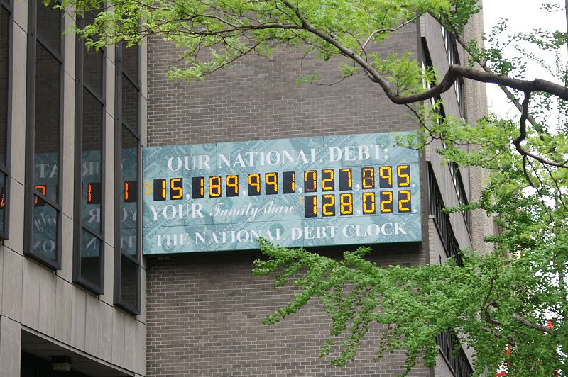 800px-Usa national debt 20 April 2012