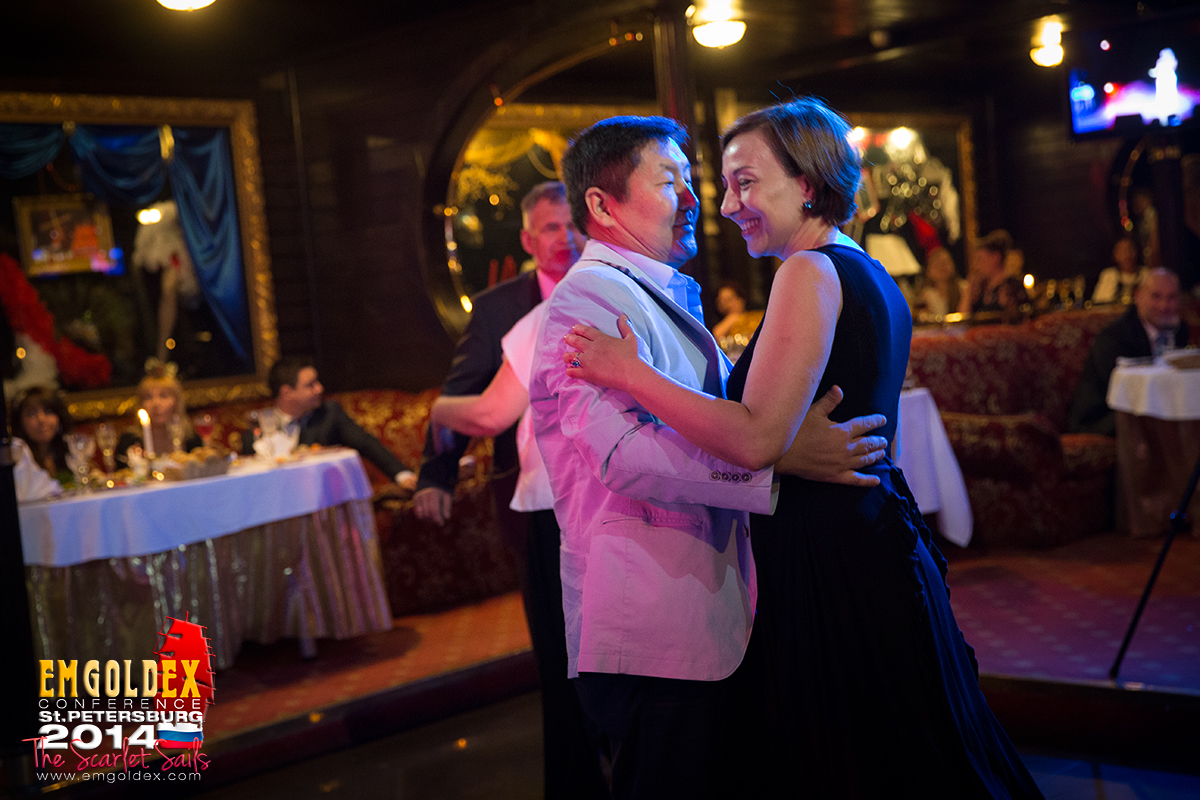 Emgoldex-фрегат благодать золотая вечеринка (68)