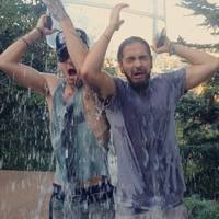 Tokio Hotel Билл и Том Каулитц облились холодной водой!