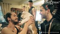 Tokio Hotel Билл Каулитц с ирокезом из перьев в новом видео на YouTube