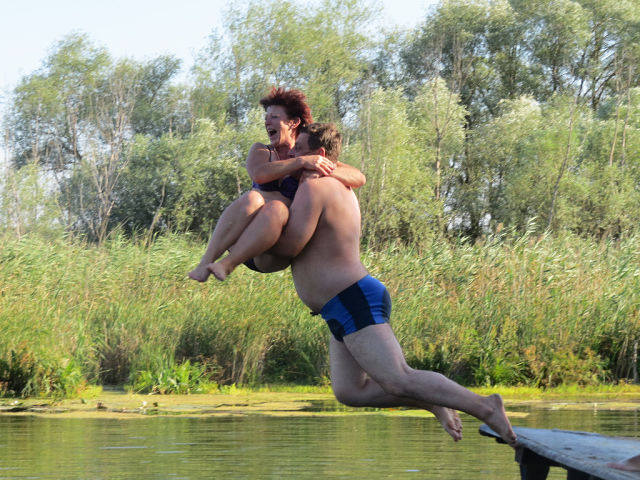 http://images.vfl.ru/ii/1413557654/9427ccae/6672562_m.jpg
