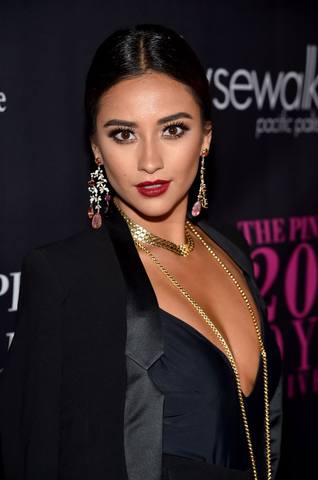 shay mitchell at 10th anniversary pink party in (1)