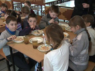 Завтраки Смоленских школьников подорожают на 5 рублей 6720800_m