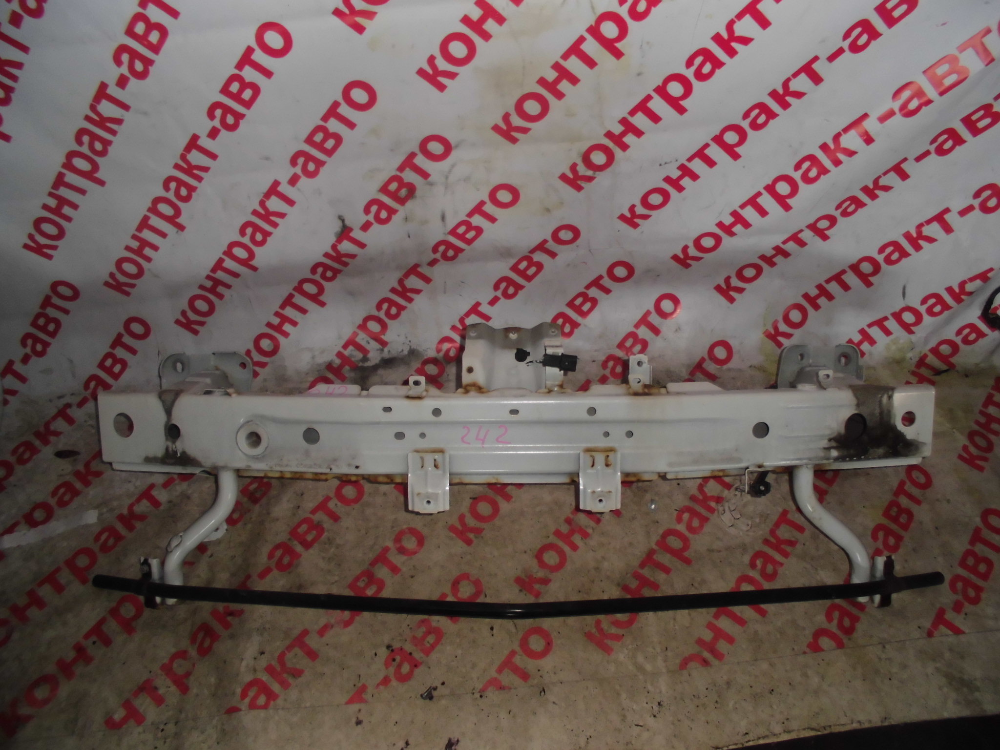 21811-usilitel-perednego-bampera-verhniy-mitsubishi-lancer_0