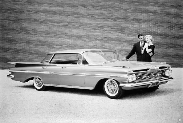 Chevrolet Impala Sport Sedan (1959 г.)