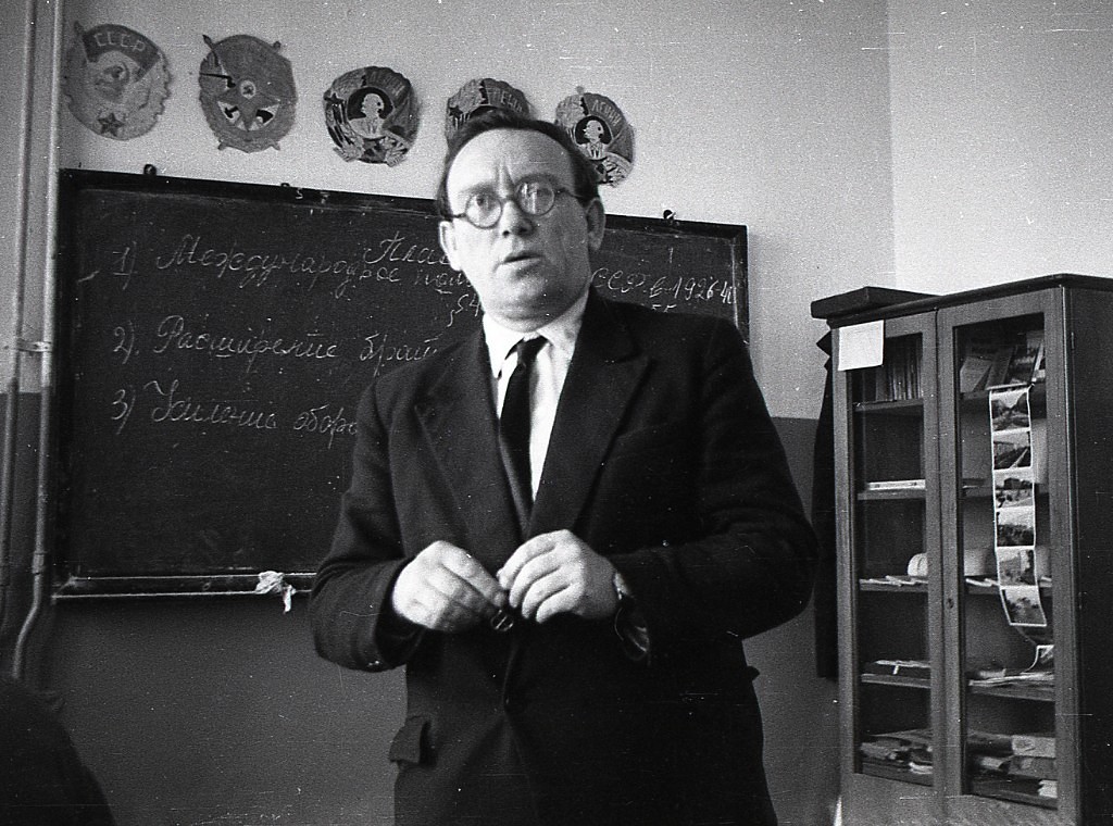 Учитель истории - Ковалёв Николай Михайлович. Фото В.Анзылова