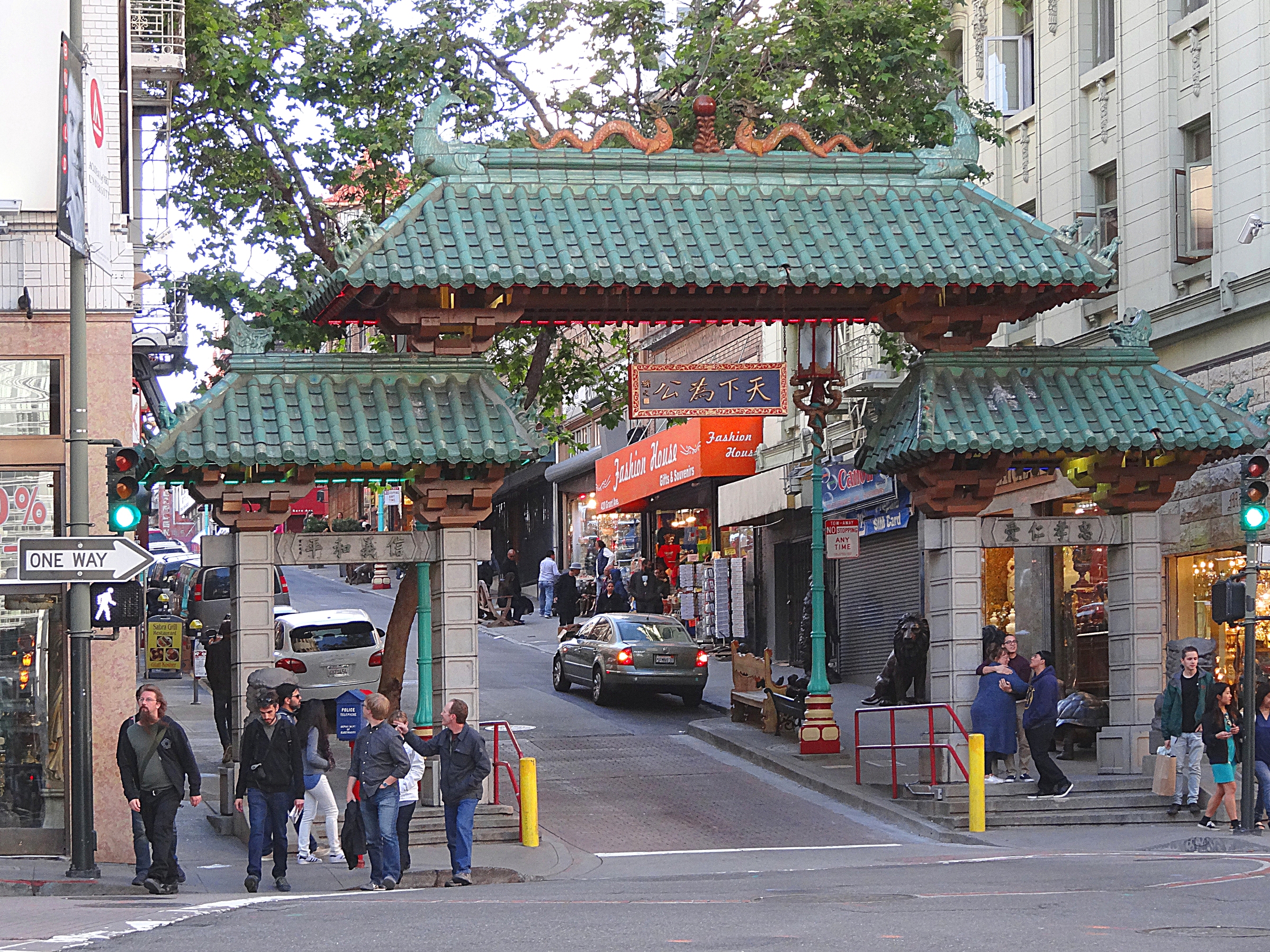 Вход в Чайна-таун Сан-Франциско. Фото Морошкина В.В.