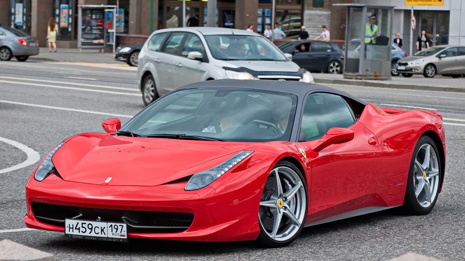 Ferrari 458 812