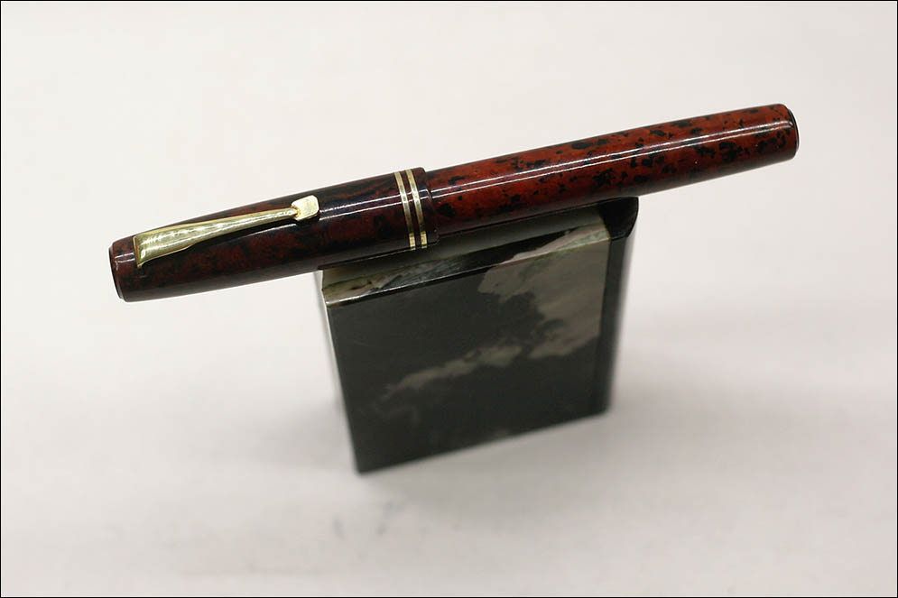 Art-Deco with Waterman Ideal. Lenskiy.org