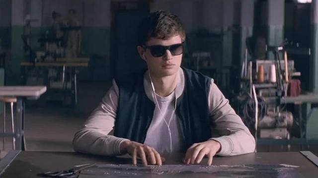 Малыш на драйве Малыш на драйве