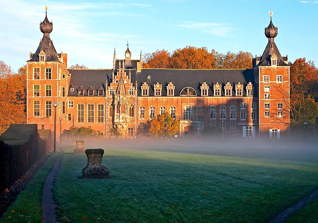 1024px-Castle Arenberg, Katholieke Universiteit Leuven adj