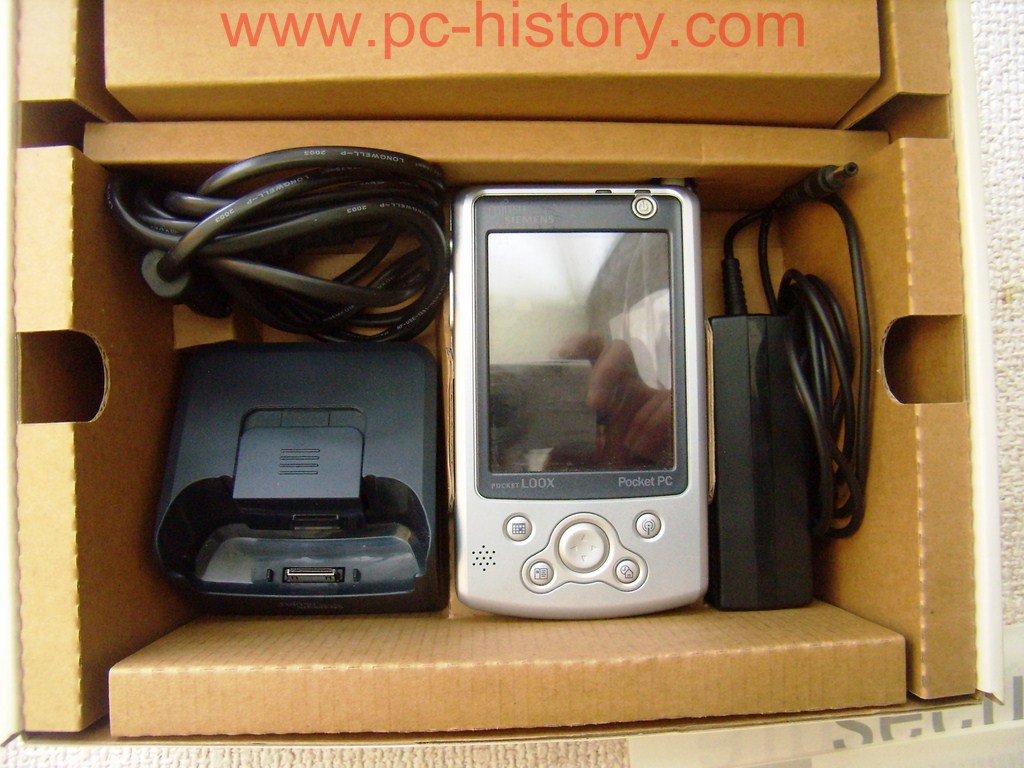 Fujitsu-Siemens Pocket Loox 610 3