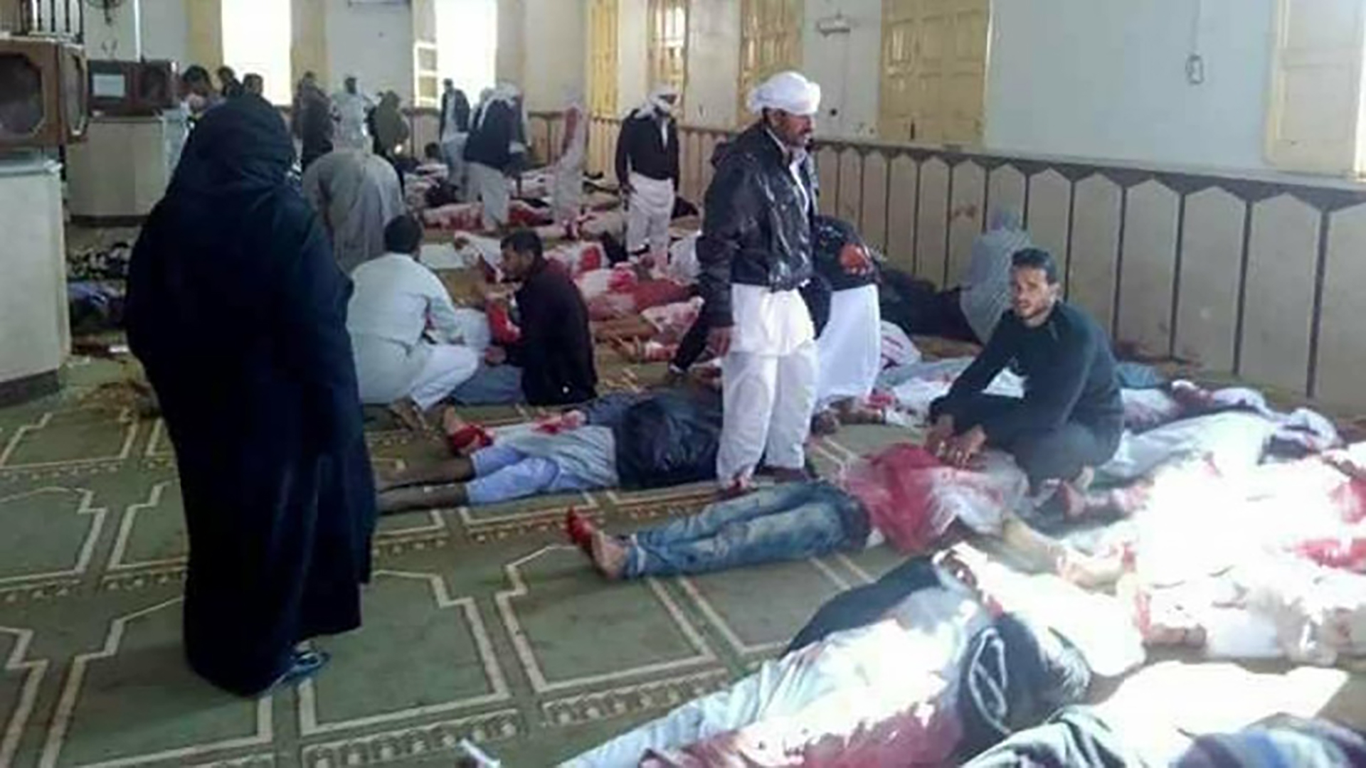 al-menos-184-muertos-en-un-salvaje-atentado-terrorista-contra-una-mezquita-en-egipto