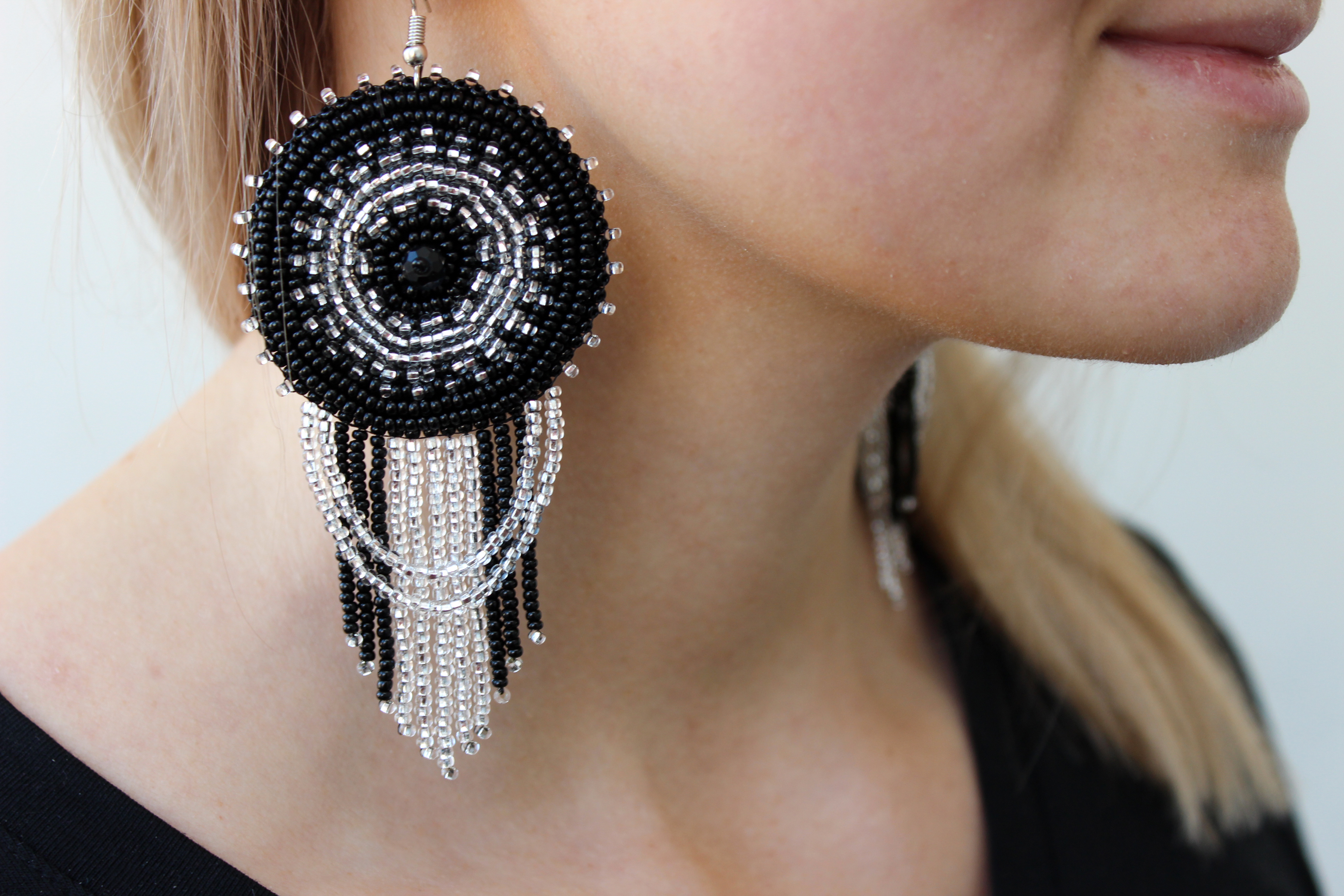 1 Spiral pendant whitish silver plated FM10