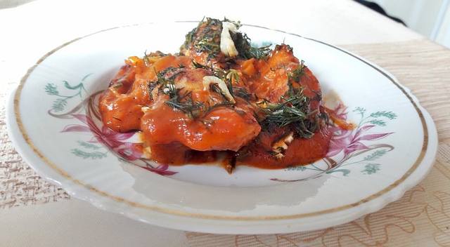 Филе рыбы в томатном соусе по-итальянски