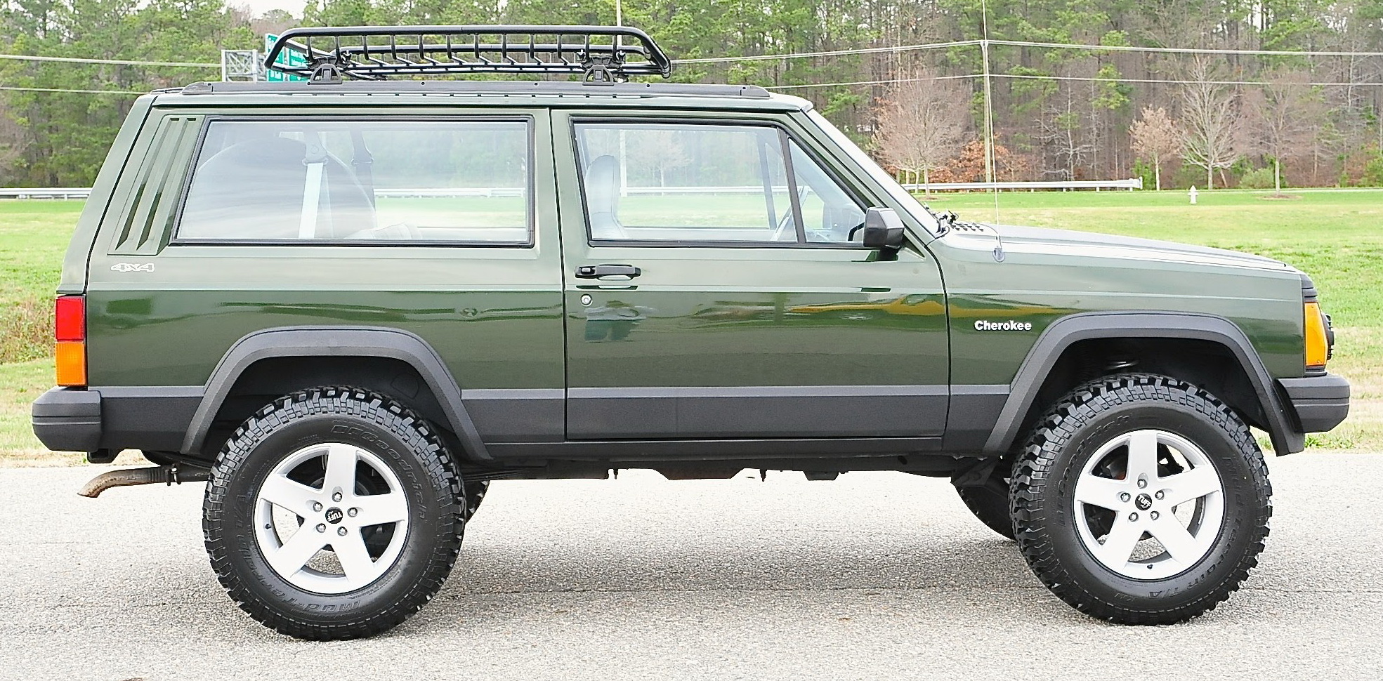 -Jeep-Cherokee-3-Door