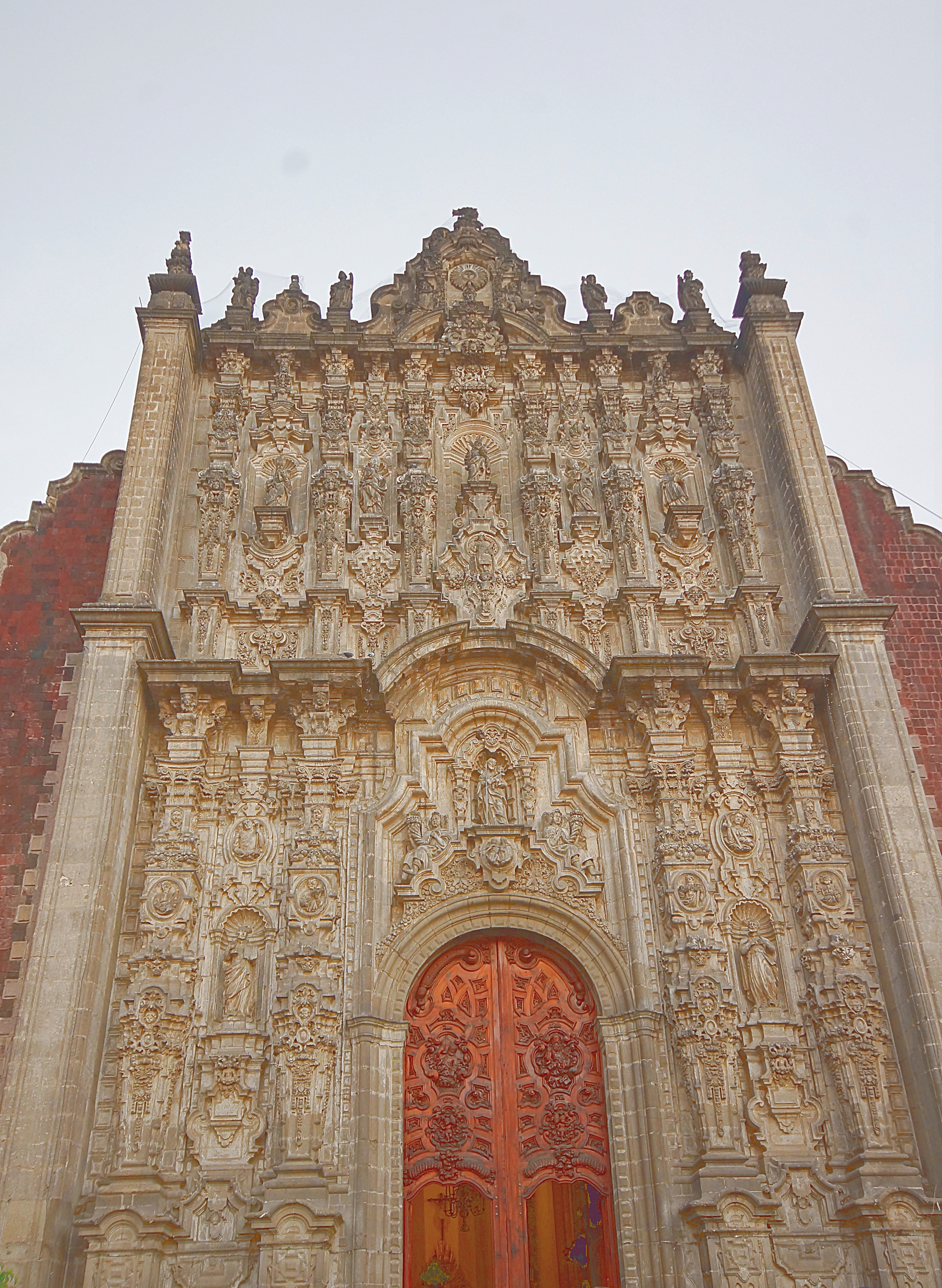 Портал собора Метрополитана в Мехико. Фото Морошкина В.В.