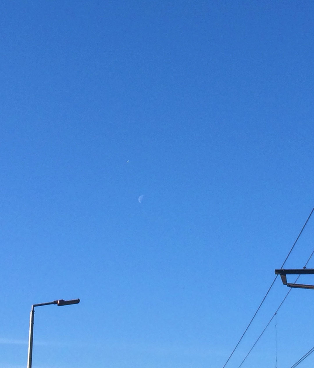 moon-plane moon-plane