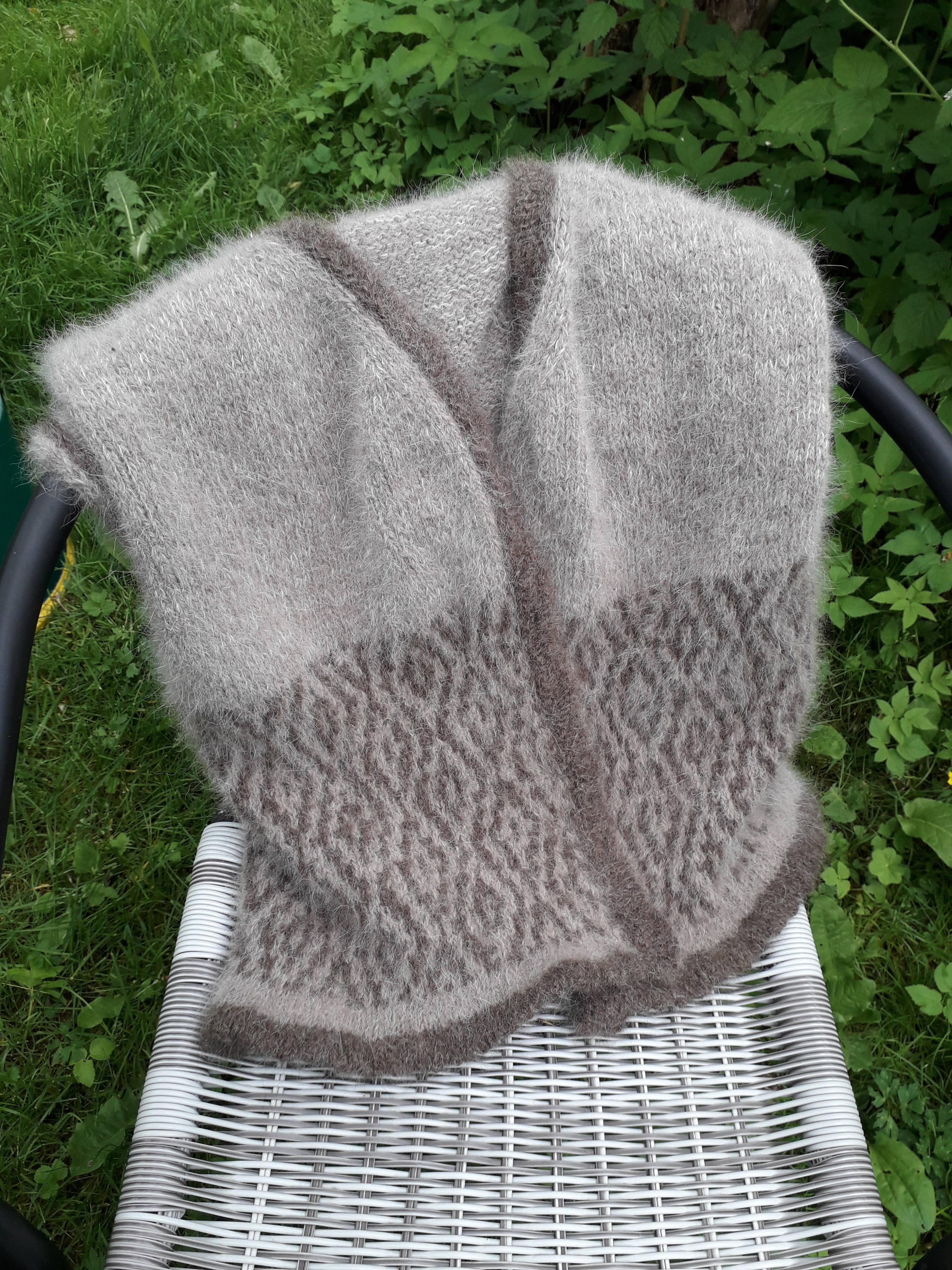 безрукавка из собачьей шерсти