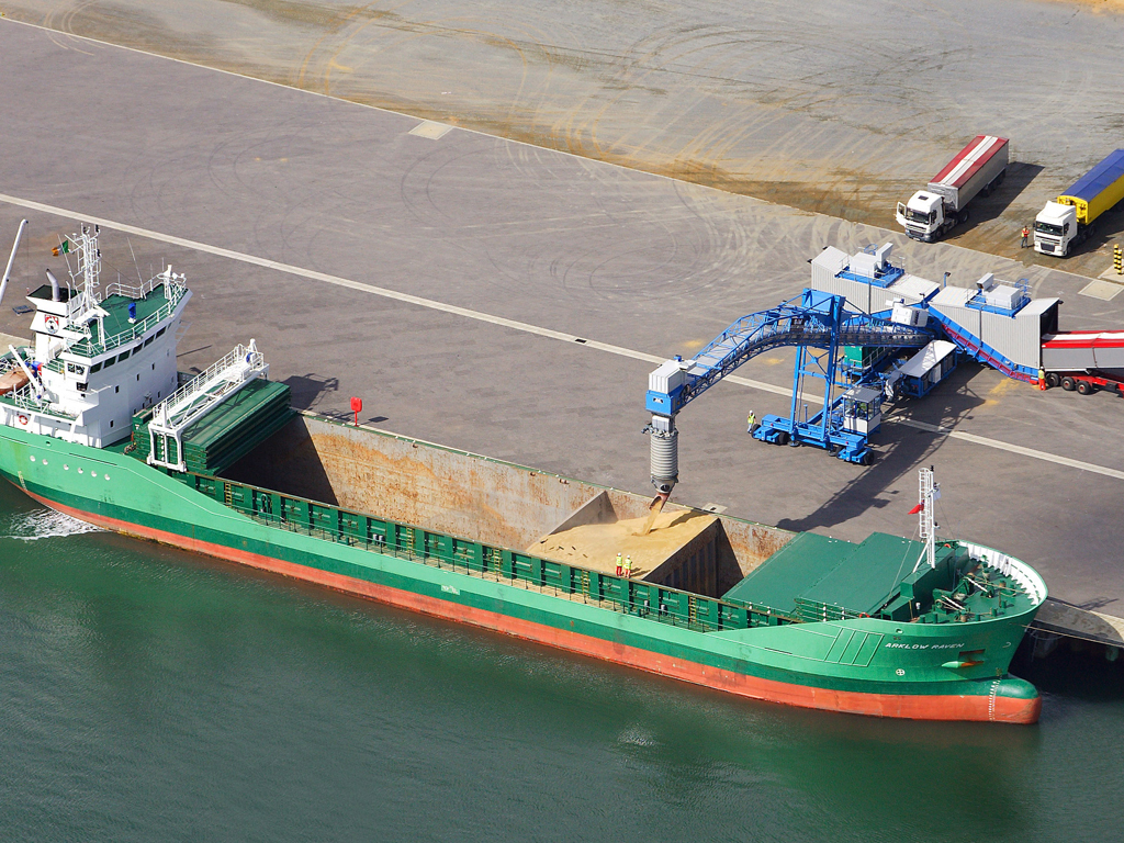 grain-loading-shiploader-gleadell
