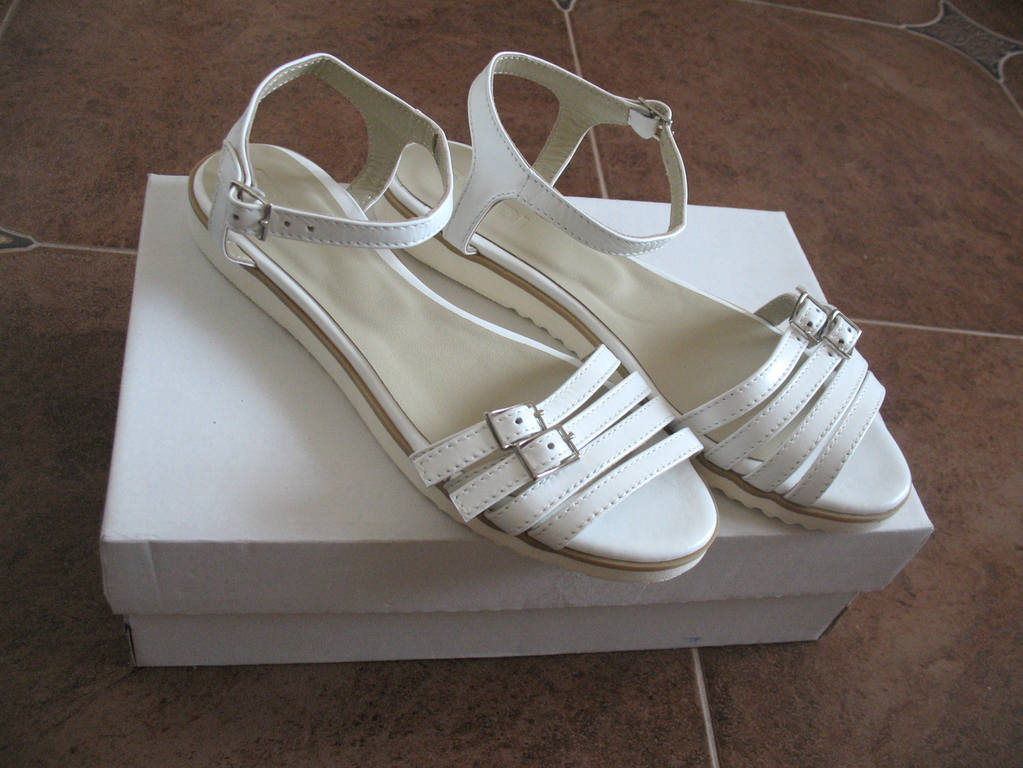 Диора ПР белый