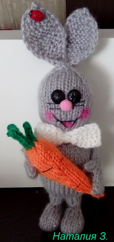 зайка с морковкойй