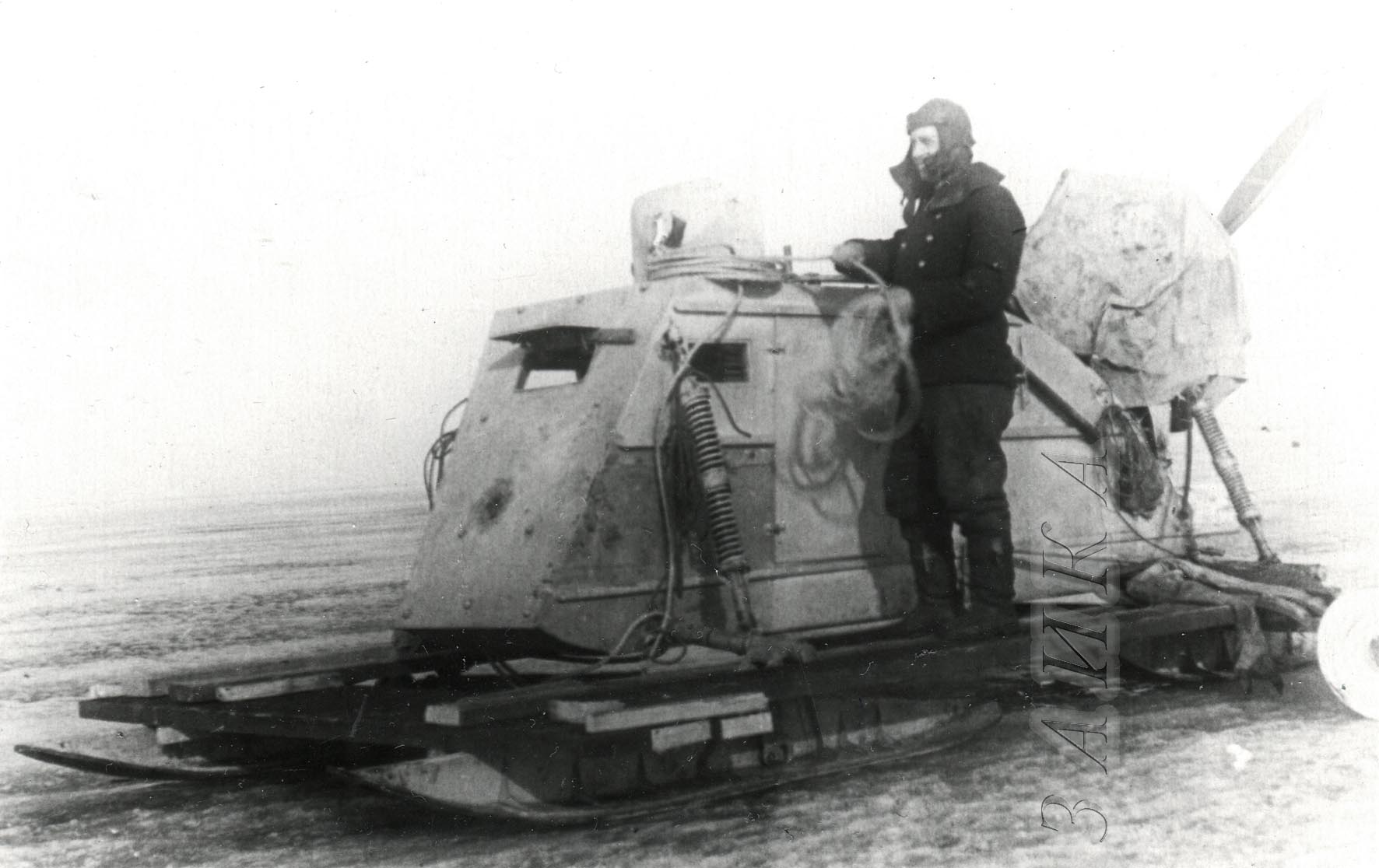 НКЛ-26 и боец в торпедном флеме копия